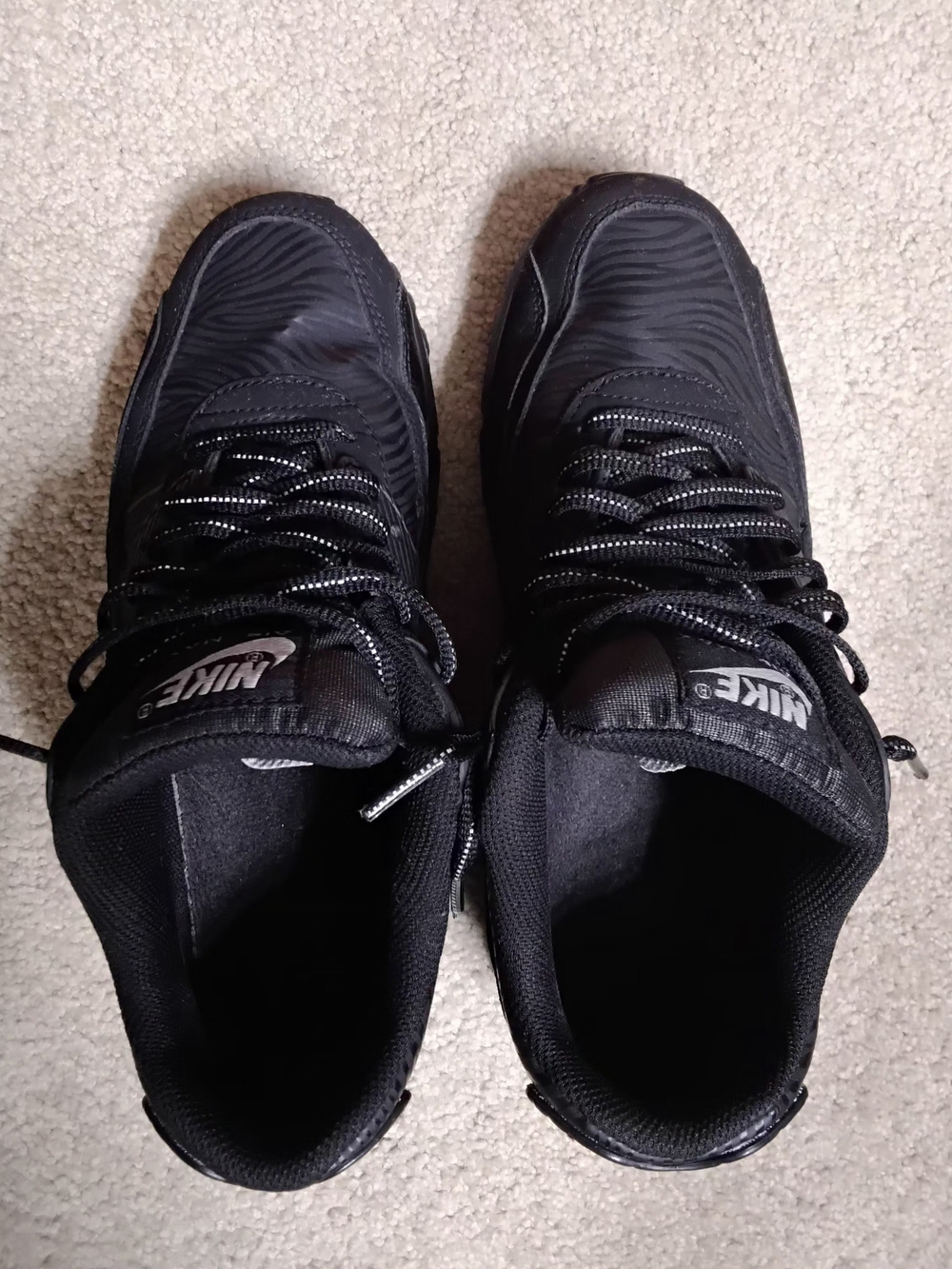 Nike Air Max 90, Black, Size 8 Women/6.5 Youth - Picture 12 of 14